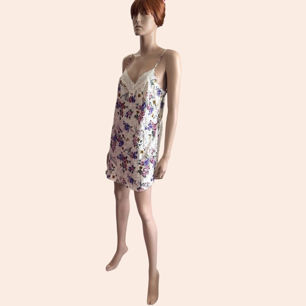 Vintage California Miss Set Size Small Purple Floral Satin Nightgown Robe - Picture 6 of 10